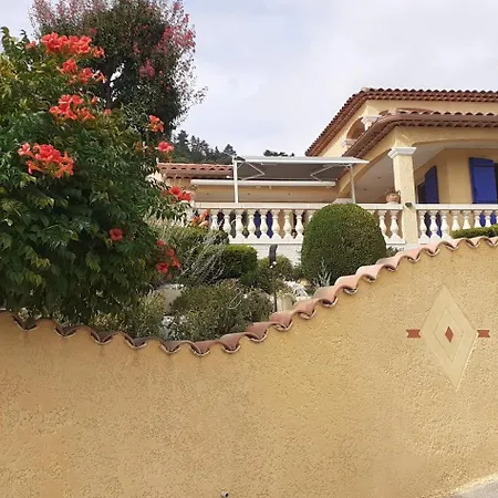 Couette-café L'olivande 3*