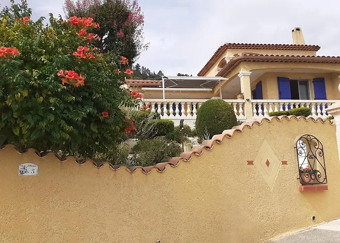 Couette-café L'olivande 3*